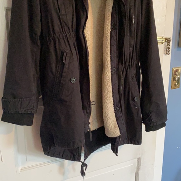 Gap black coat with removable inner lining! - Picture 3 of 6